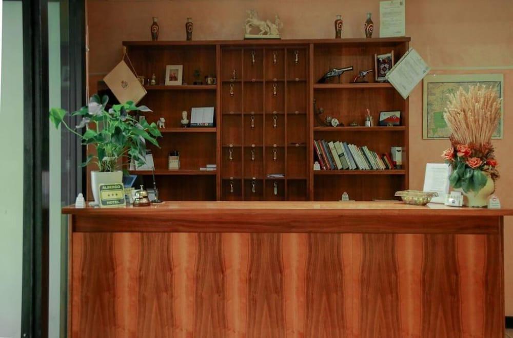 诺沃朗多酒店 塞斯托-聖喬凡尼 外观 照片